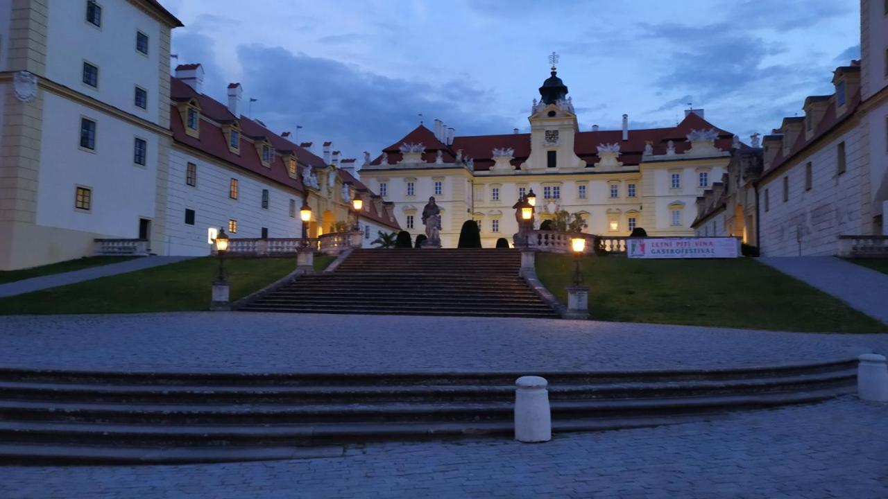 Byt Pod Zamkem Valtice Buitenkant foto